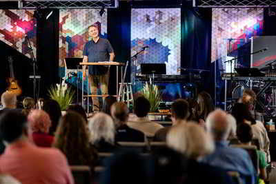 Non denominational Churches in Waltham sunday contemporary worship service